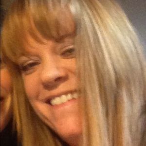 Meet your Posher, Lorraine